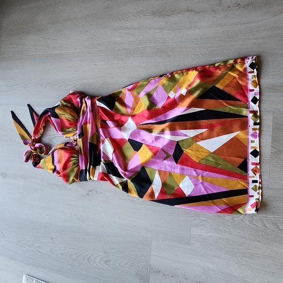 Halter top multi colored dhort dress. Medium - Picture 4 of 4